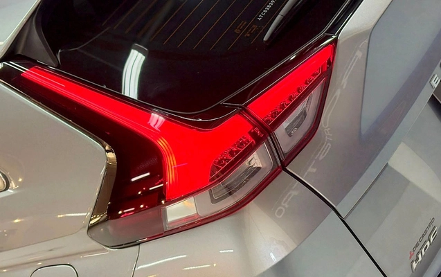 imagem-https://www.socarrao.com.br/sc-vehicle-images-prod/2287946/1782308697021-TUlUU1VCSVNISSBFQ0xJUFNFIENST1NTIEhQRSAtIDIwMjYgLSBQUkFUQSAgVEJXLTJCNTMgKDExKS5qcGc.jpg