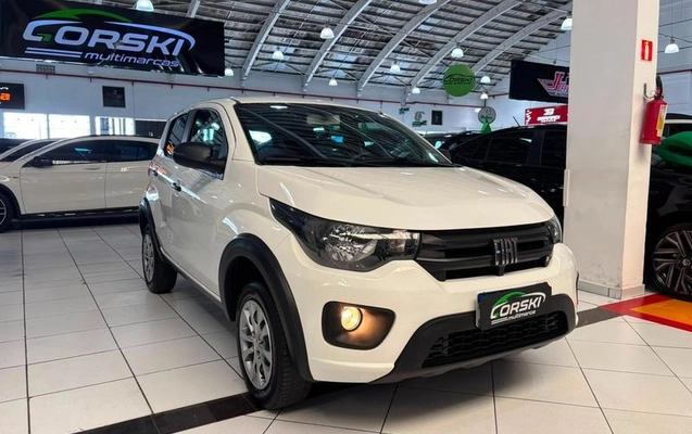 imagem-https://www.socarrao.com.br/sc-vehicle-images-prod/2287997/1789076745240-8200061_16_B_7f8ddda63f.jpeg
