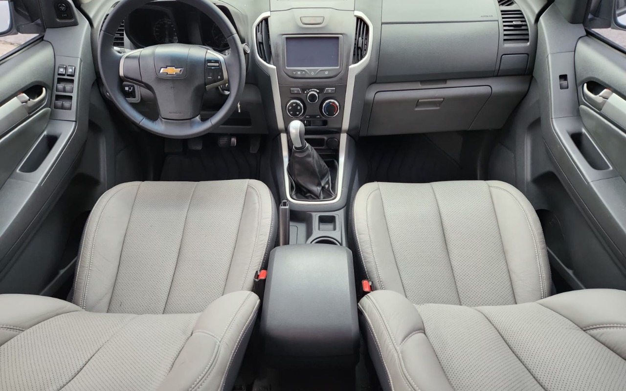 imagem-https://www.socarrao.com.br/sc-vehicle-images-prod/2288073/1782309320947-V2hhdHNBcHAgSW1hZ2UgMjAyNi0wNi0yNCBhdCAxMC40Ni4wMyAoMykuanBlZw.jpeg