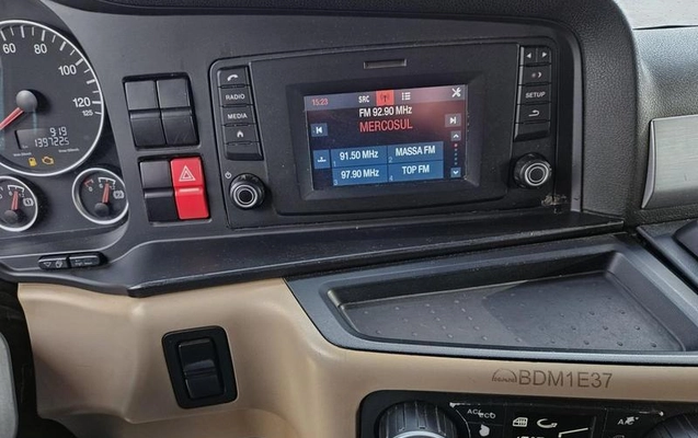 imagem-https://www.socarrao.com.br/sc-vehicle-images-prod/2288116/1791404158249-8203018_0_B_91d71edf56.jpeg
