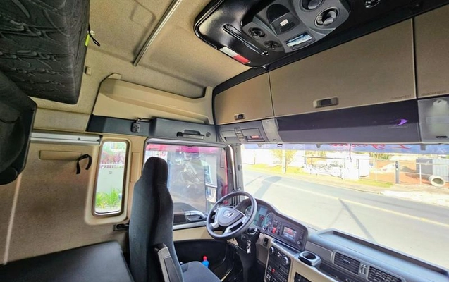 imagem-https://www.socarrao.com.br/sc-vehicle-images-prod/2288116/1791404158249-8203018_3_B_386a2b328a.jpeg