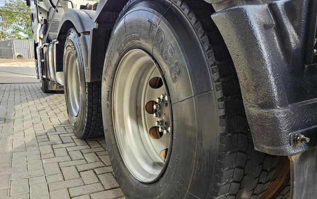imagem-https://www.socarrao.com.br/sc-vehicle-images-prod/2288116/1791404158251-8203018_14_B_5b7cc2c789.jpeg