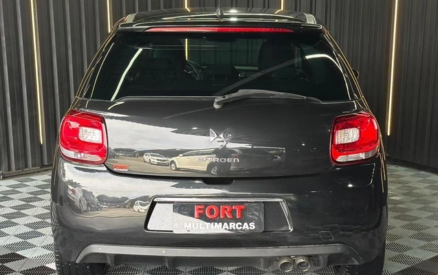 imagem-https://www.socarrao.com.br/sc-vehicle-images-prod/2288359/1788193261968-8216568_4_B_21e67865d4.jpeg
