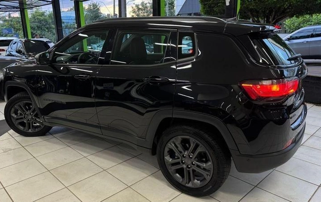 imagem-https://www.socarrao.com.br/sc-vehicle-images-prod/2288458/1783446172629-8193168_0_B_11e61da0d1.jpeg