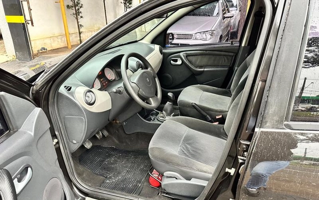 imagem-https://www.socarrao.com.br/sc-vehicle-images-prod/2288674/1788360064671-7994212_11_B_65f40ccf37.jpeg