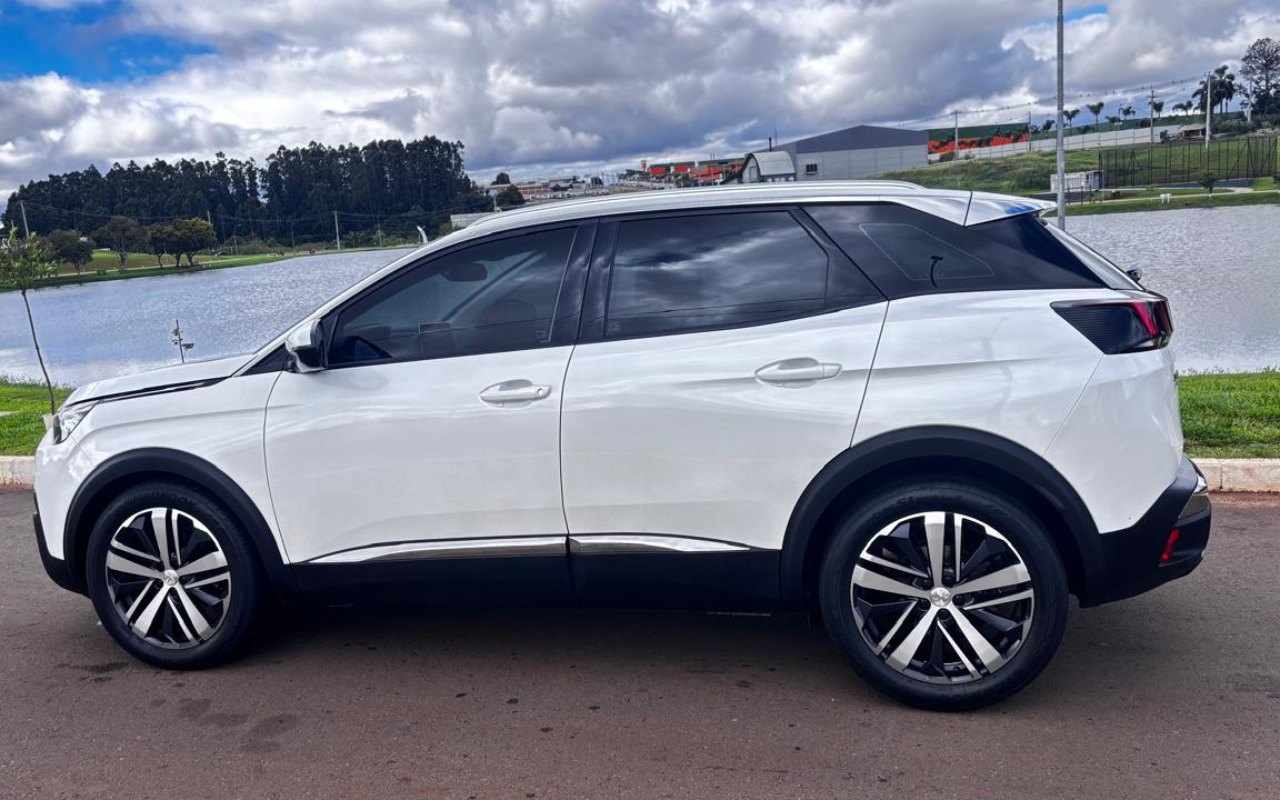 imagem-https://www.socarrao.com.br/sc-vehicle-images-prod/2288757/1782313585899-My5qcGVn.jpeg