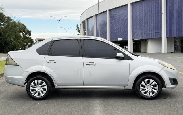 imagem-https://www.socarrao.com.br/sc-vehicle-images-prod/2289213/1782316143465-003_26905426be80f239680d0146956b0ed1.jpeg