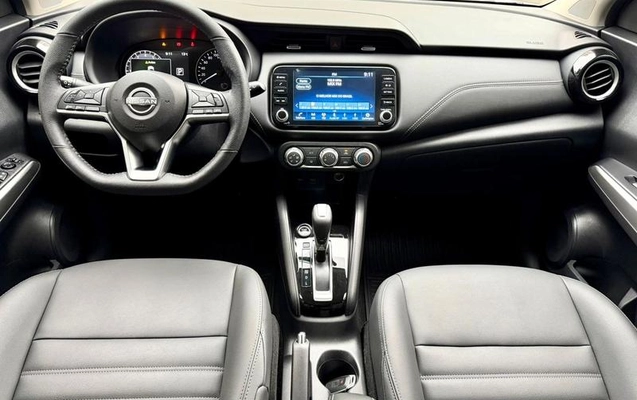 imagem-https://www.socarrao.com.br/sc-vehicle-images-prod/2289300/1788380742853-8217106_15_B_c8eeb34aa3.jpeg