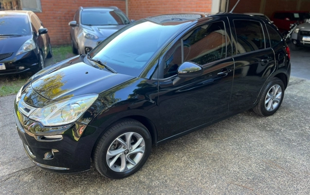 imagem-https://www.socarrao.com.br/sc-vehicle-images-prod/2289436/1782317588089-Lodrrm2a7PglIdsObz0cvAvglyN66iOK.jpg