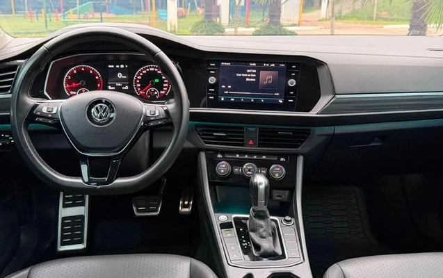 imagem-https://www.socarrao.com.br/sc-vehicle-images-prod/2290189/1782321335709-8217178_0_B_806f8c7cde.jpeg