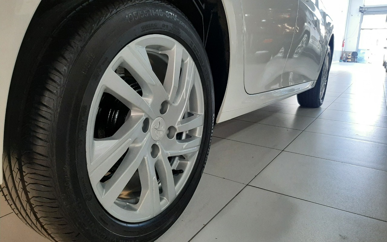 imagem-https://www.socarrao.com.br/sc-vehicle-images-prod/2290451/1782347225192-MTguanBn.jpg