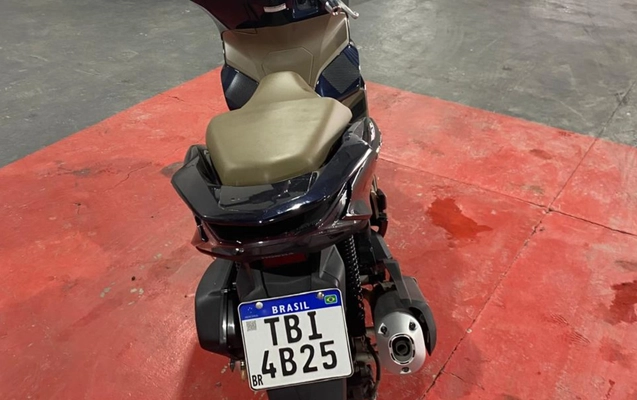 imagem-https://www.socarrao.com.br/sc-vehicle-images-prod/2290566/1782322878297-YTY4ZDgxYjItN2YxMS00OGQxLWIxMzEtOWUwZDJiMjk3MWM1LmpmaWY.jfif