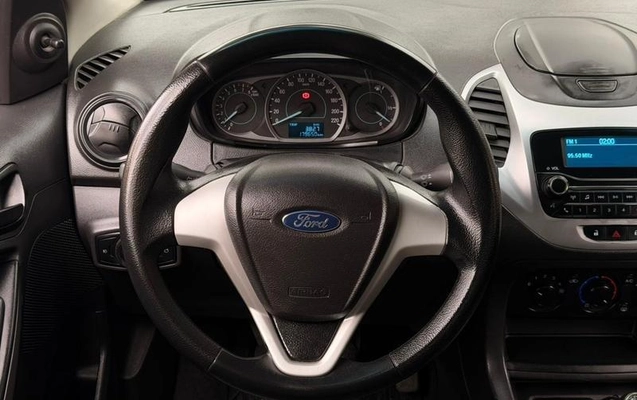 imagem-https://www.socarrao.com.br/sc-vehicle-images-prod/2290675/1789213452874-8213192_3_B_e594aa85c8.jpeg