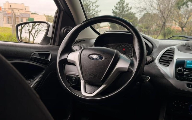 imagem-https://www.socarrao.com.br/sc-vehicle-images-prod/2290675/1789213452888-8213192_6_B_f0adeb8181.jpeg