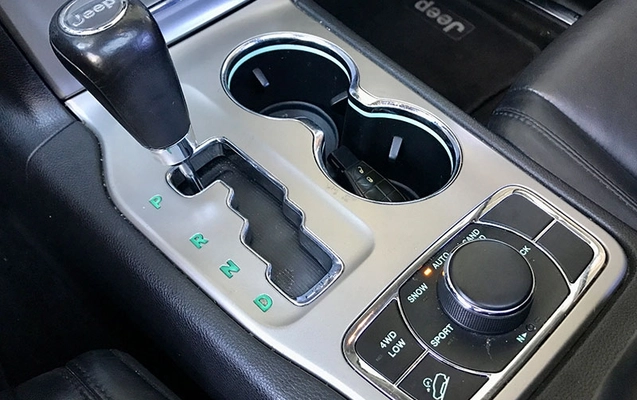imagem-https://www.socarrao.com.br/sc-vehicle-images-prod/2290679/1782413333366-rYKK9J1a9WDHvy2w3YmJvD89DtlRpDn7.jpg