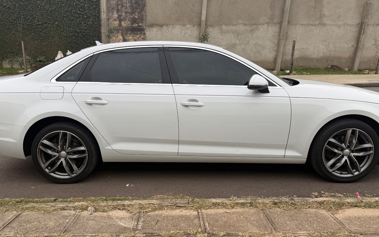 imagem-https://www.socarrao.com.br/sc-vehicle-images-prod/2291027/1782325087134-SU1HXzk5NDYuanBlZw.jpeg
