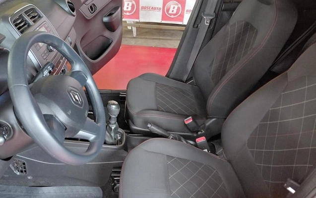 imagem-https://www.socarrao.com.br/sc-vehicle-images-prod/2291034/1785956893219-8168512_12_B_89d054b367.jpeg
