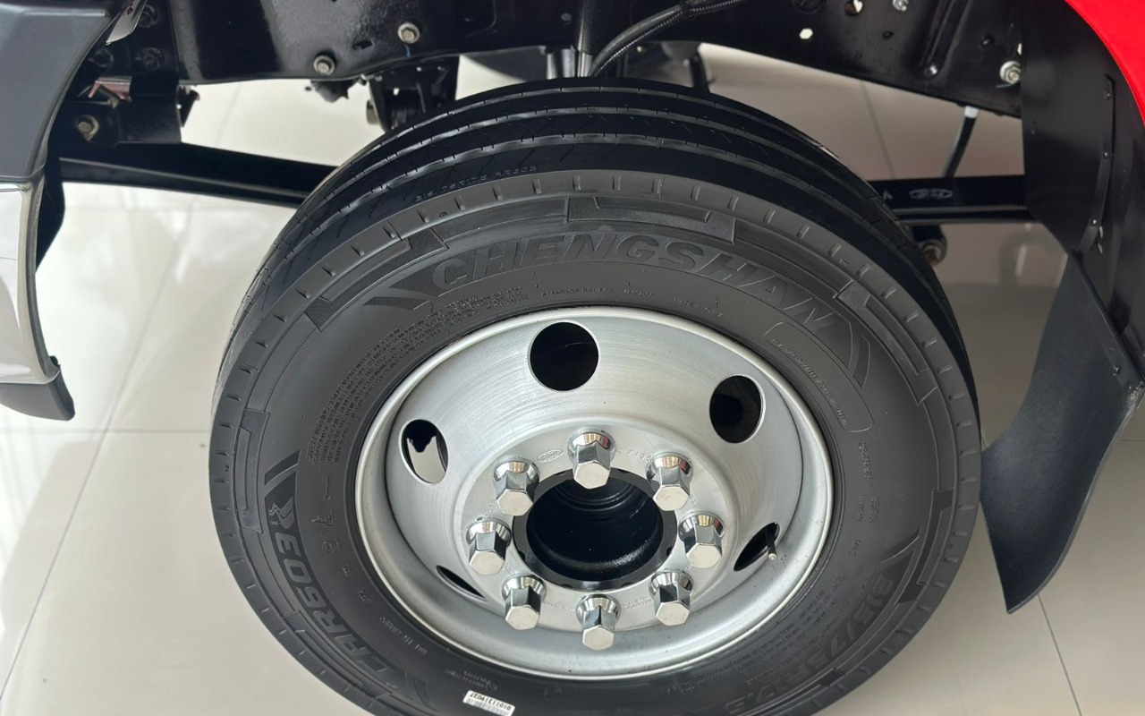 imagem-https://www.socarrao.com.br/sc-vehicle-images-prod/2291439/1782326472959-MTMuanBlZw.jpeg