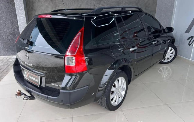 imagem-https://www.socarrao.com.br/sc-vehicle-images-prod/2291672/1787770958710-8140166_12_B_25bfffe094.jpeg