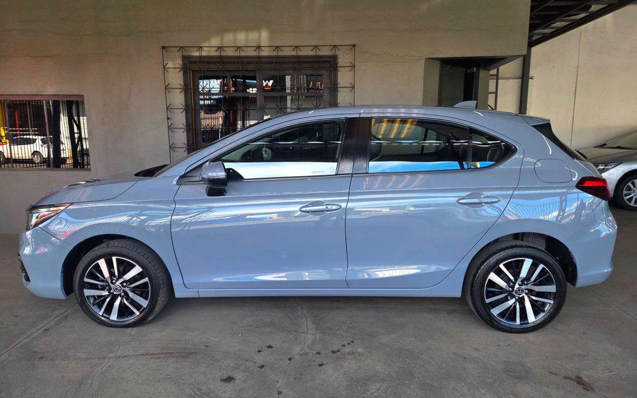 imagem-https://www.socarrao.com.br/sc-vehicle-images-prod/2291801/1786131935203-Q2l0eSBUb3V0aW5nIDIwMjIgKDkpLmpwZw.jpg