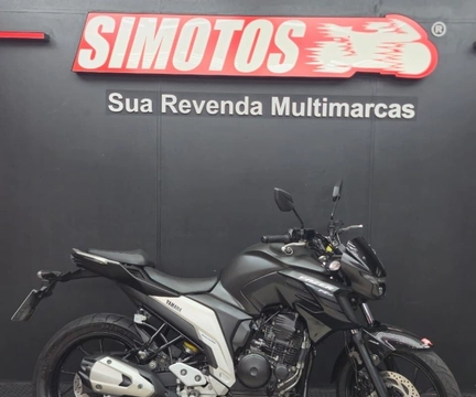 YAMAHA YS 250 FAZER/ FAZER L. EDITION /BLUEFLEX 2023 Preto — foto 1 de 3