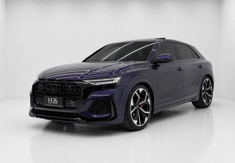 Audi Q8 2023 Roxo — foto 1 de 3
