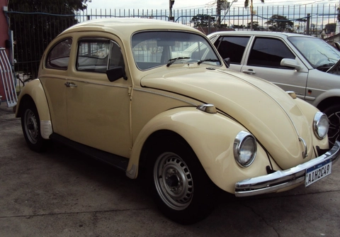 Volkswagen Fusca 1500 1975 Bege — foto 1 de 3