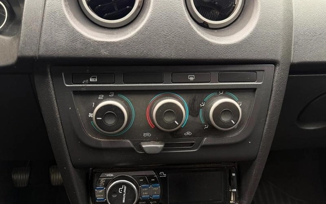 imagem-https://www.socarrao.com.br/sc-vehicle-images-prod/2293268/1787313693691-8216971_13_B_61735a8d0b.jpeg