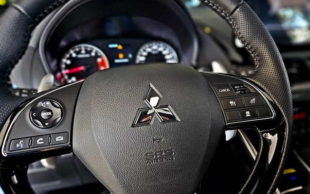 imagem-https://www.socarrao.com.br/sc-vehicle-images-prod/2293459/1789042571763-7gRzrI5o2VMgaQT1JgdXAIfIK8CoyDwy.jpg