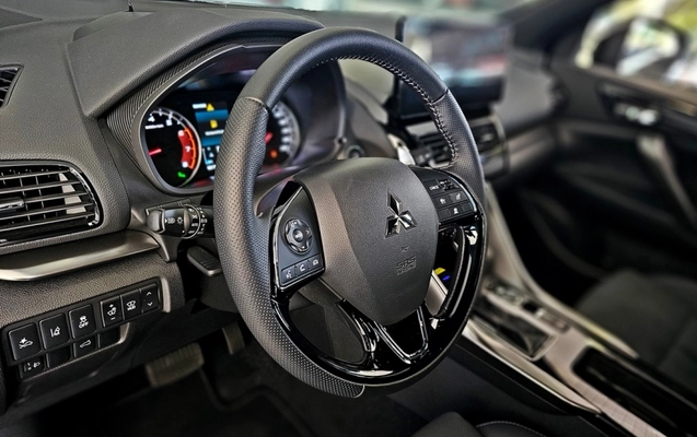 imagem-https://www.socarrao.com.br/sc-vehicle-images-prod/2293459/1789042571765-GZAzrEPFvl7FepAukrMleGK8fsEy117t.jpg