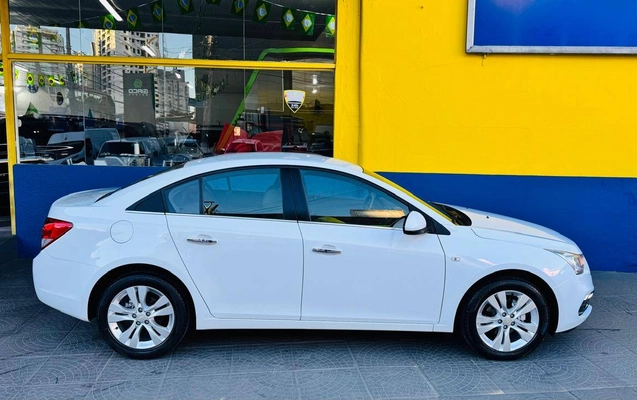 imagem-https://www.socarrao.com.br/sc-vehicle-images-prod/2294450/1788445301055-406b21d5d85d4dfda41802f895fc433a_1782339995647.jpg