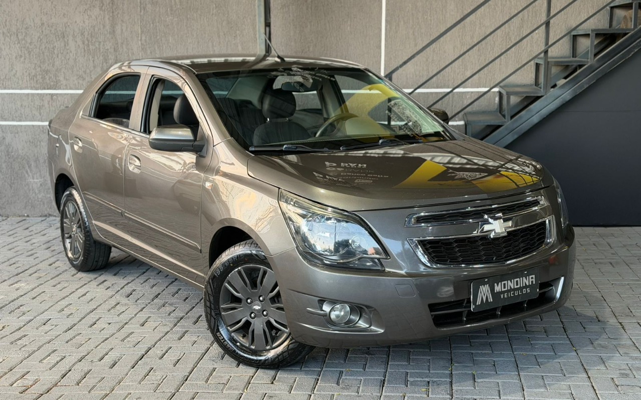Chevrolet Cobalt LTZ 1.8 8V Econo.Flex 4p Aut. na cor Cinza em Curitiba / PR - 2294535