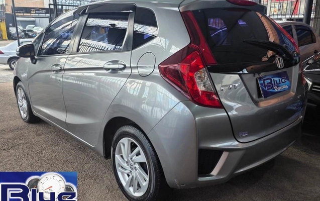 imagem-https://www.socarrao.com.br/sc-vehicle-images-prod/2295719/1782346625481-Sk9UNC5qcGVn.jpeg
