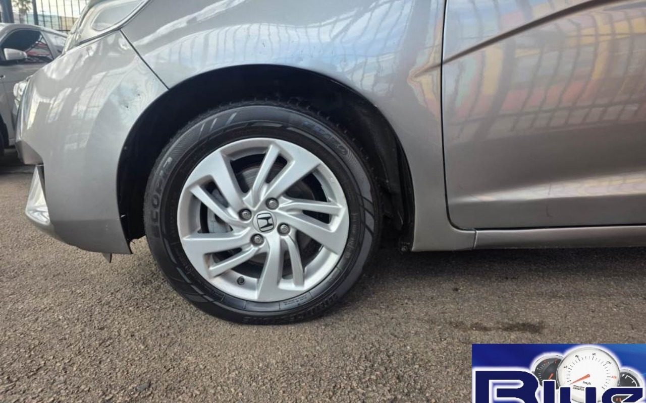 imagem-https://www.socarrao.com.br/sc-vehicle-images-prod/2295719/1782346625959-Sk9UMTAuanBlZw.jpeg