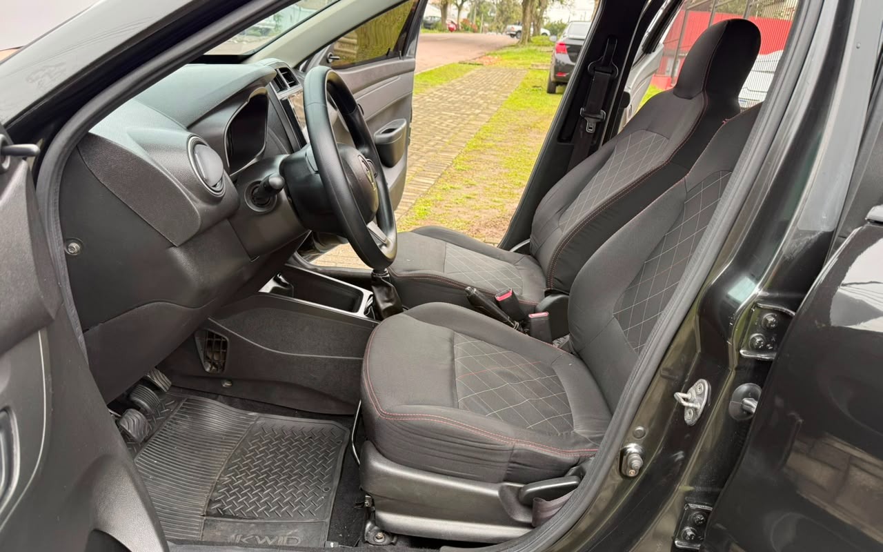 imagem-https://www.socarrao.com.br/sc-vehicle-images-prod/2295736/1782346785088-V2hhdHNBcHAgSW1hZ2UgMjAyNi0wNi0yMyBhdCAxMy4wMS4yNCAoMSkuanBlZw.jpeg