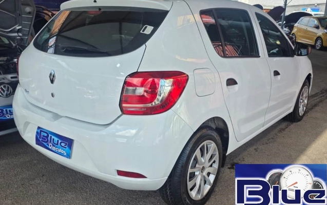 imagem-https://www.socarrao.com.br/sc-vehicle-images-prod/2296183/1782349328486-cGlyMy5qcGVn.jpeg