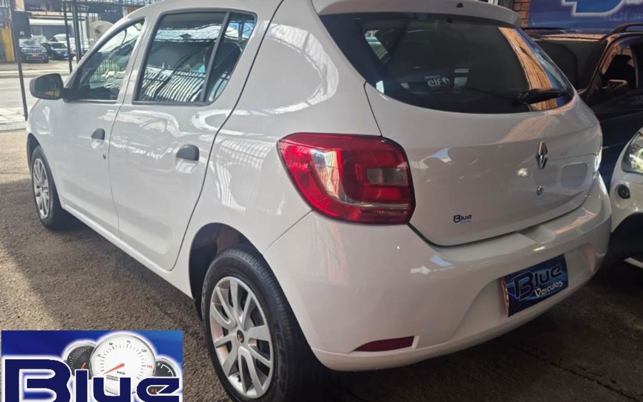 imagem-https://www.socarrao.com.br/sc-vehicle-images-prod/2296183/1782349328621-cGlyNC5qcGVn.jpeg