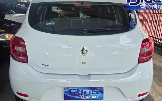 imagem-https://www.socarrao.com.br/sc-vehicle-images-prod/2296183/1782349328827-cGlyNi5qcGVn.jpeg