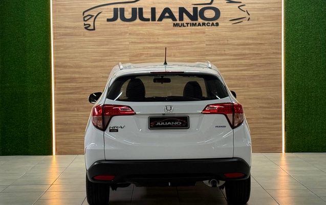 imagem-https://www.socarrao.com.br/sc-vehicle-images-prod/2304769/1785591000859-EvuengabslA8XecUmJUJIEc8Hi2RNVmC.jpg