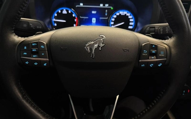 imagem-https://www.socarrao.com.br/sc-vehicle-images-prod/2304975/1789665639535-8217852_8_B_a9305b39de.jpeg