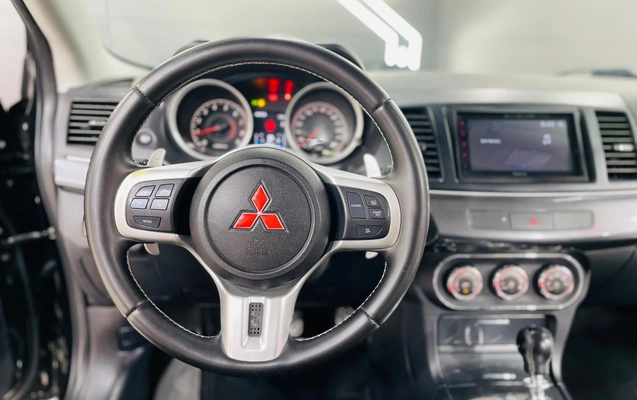 imagem-https://www.socarrao.com.br/sc-vehicle-images-prod/2305155/1782391842041-003_f19c2fe54784c7e2cc5db909d564481a.jpeg