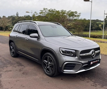 Mercedes-Benz GLB 2025 Cinza — foto 1 de 3