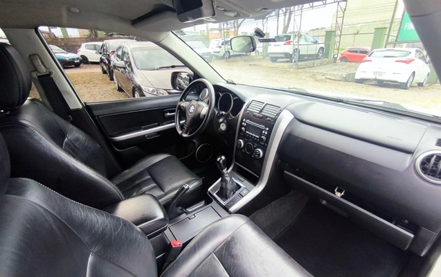 imagem-https://www.socarrao.com.br/sc-vehicle-images-prod/2305460/1782767197833-SU1HXzIwMjYwNjI3XzEzMjgzNiAoQ29weSkuanBn.jpg