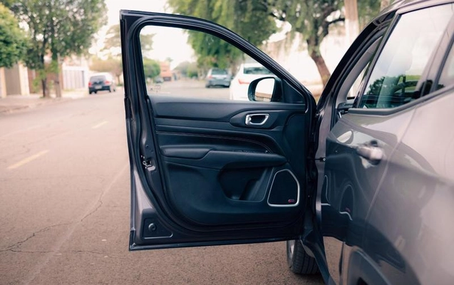 imagem-https://www.socarrao.com.br/sc-vehicle-images-prod/2305786/1782408460221-8193159_3_B_114d8ba257.jpeg