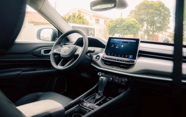 imagem-https://www.socarrao.com.br/sc-vehicle-images-prod/2305786/1782408460231-8193159_12_B_57c5023679.jpeg