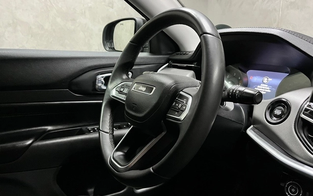 imagem-https://www.socarrao.com.br/sc-vehicle-images-prod/2305807/1788287173324-2a3e39f7-4e45-4173-92a7-d566c5da819b.jpg