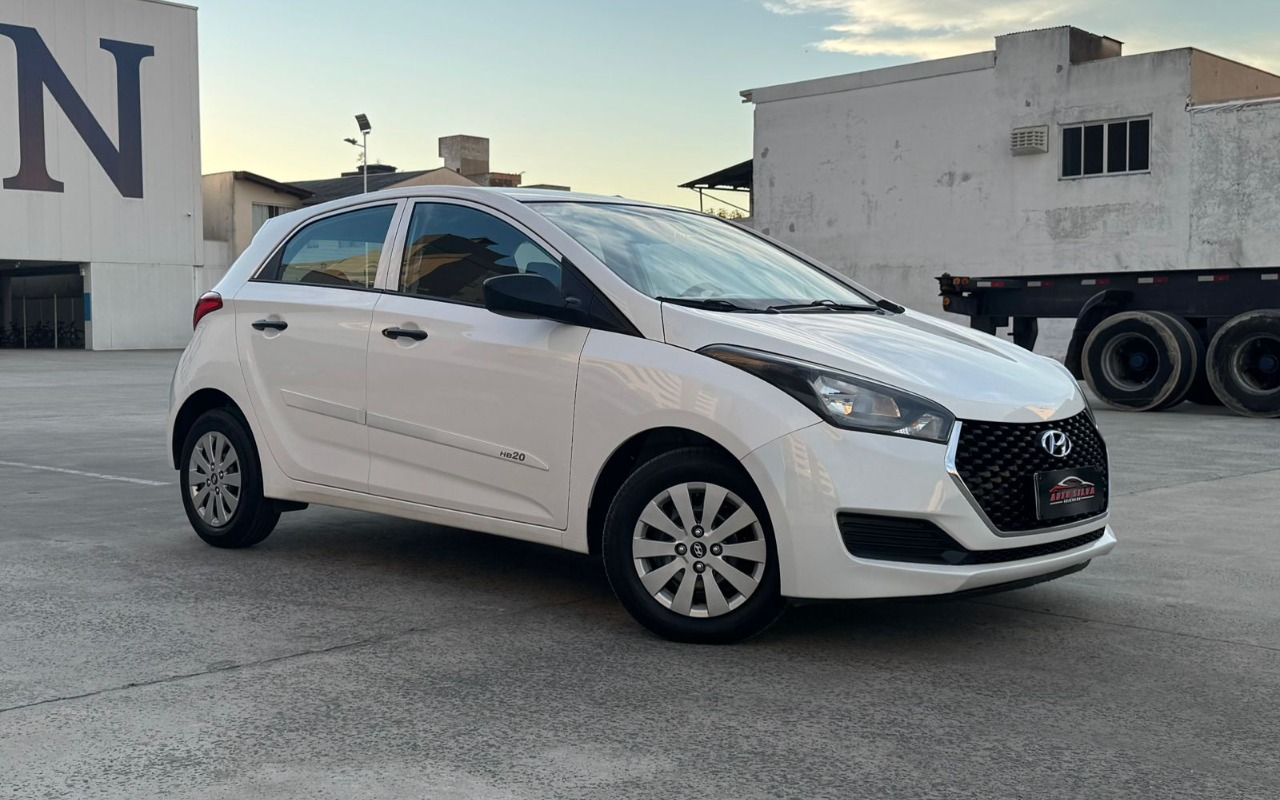 imagem-https://www.socarrao.com.br/sc-vehicle-images-prod/2305839/1782394554452-V2hhdHNBcHAgSW1hZ2UgMjAyNi0wNi0yNCBhdCAxNy40MS4xNCAoMikuanBlZw.jpeg