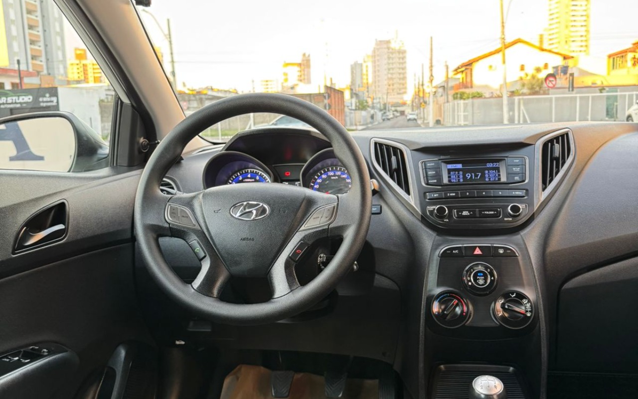 imagem-https://www.socarrao.com.br/sc-vehicle-images-prod/2305839/1782394555012-V2hhdHNBcHAgSW1hZ2UgMjAyNi0wNi0yNCBhdCAxNy40MS4xNi5qcGVn.jpeg