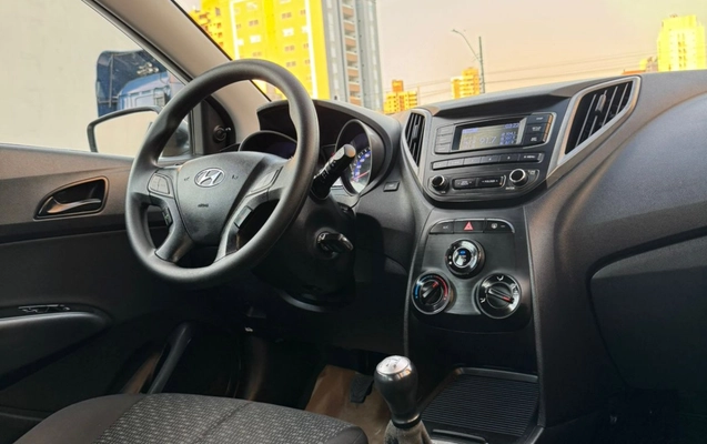 imagem-https://www.socarrao.com.br/sc-vehicle-images-prod/2305839/1782394555130-V2hhdHNBcHAgSW1hZ2UgMjAyNi0wNi0yNCBhdCAxNy40MS4xNSAoMykuanBlZw.jpeg