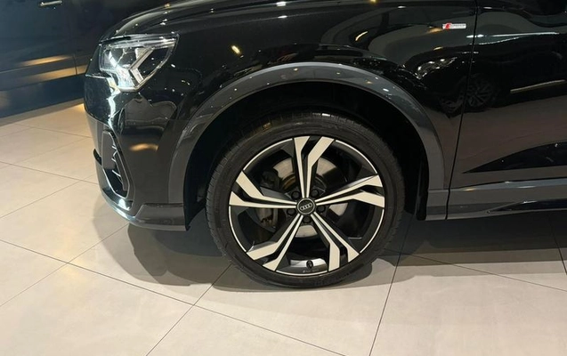 imagem-https://www.socarrao.com.br/sc-vehicle-images-prod/2306171/1789149936400-8215278_11_B_1ca9b2eb0e.jpeg